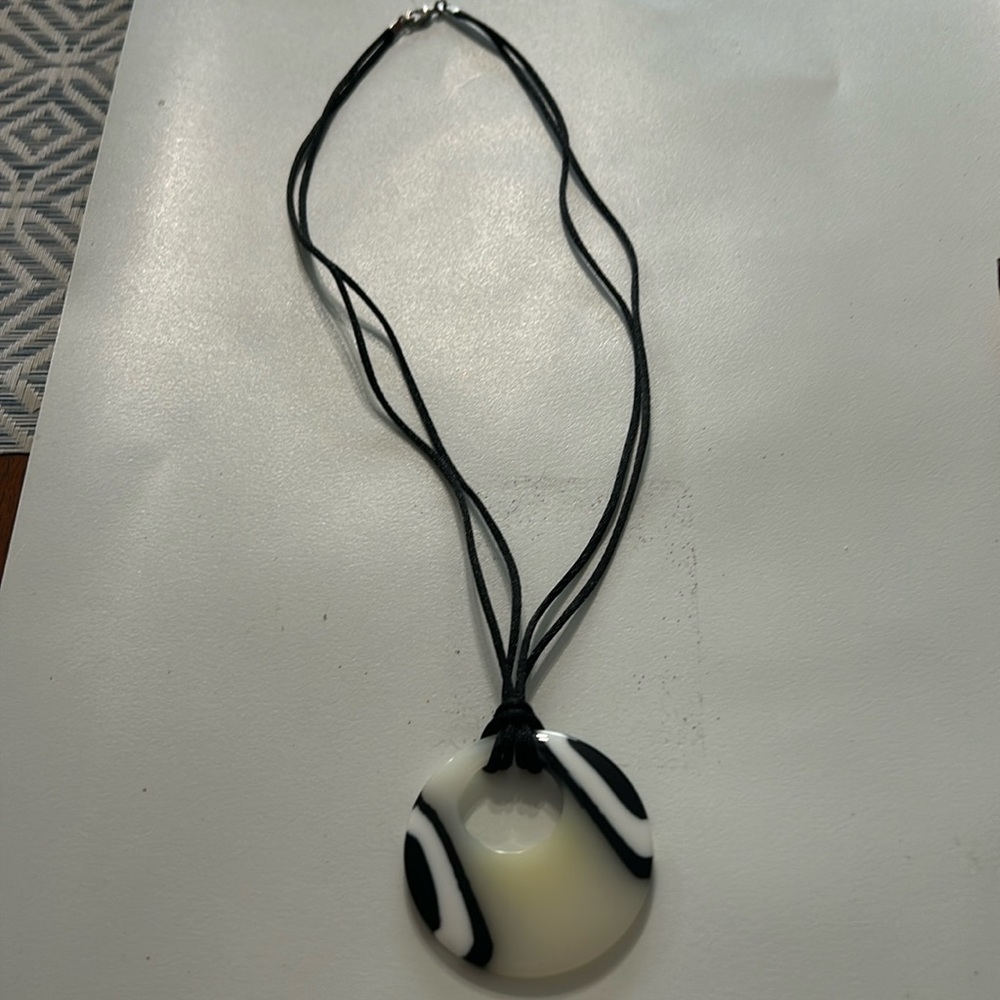 Vtg Pendant Necklace Resin Disc Brown/White  Mid Century Modern W/Cord A196